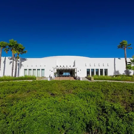 Moderne Proche De La Villa